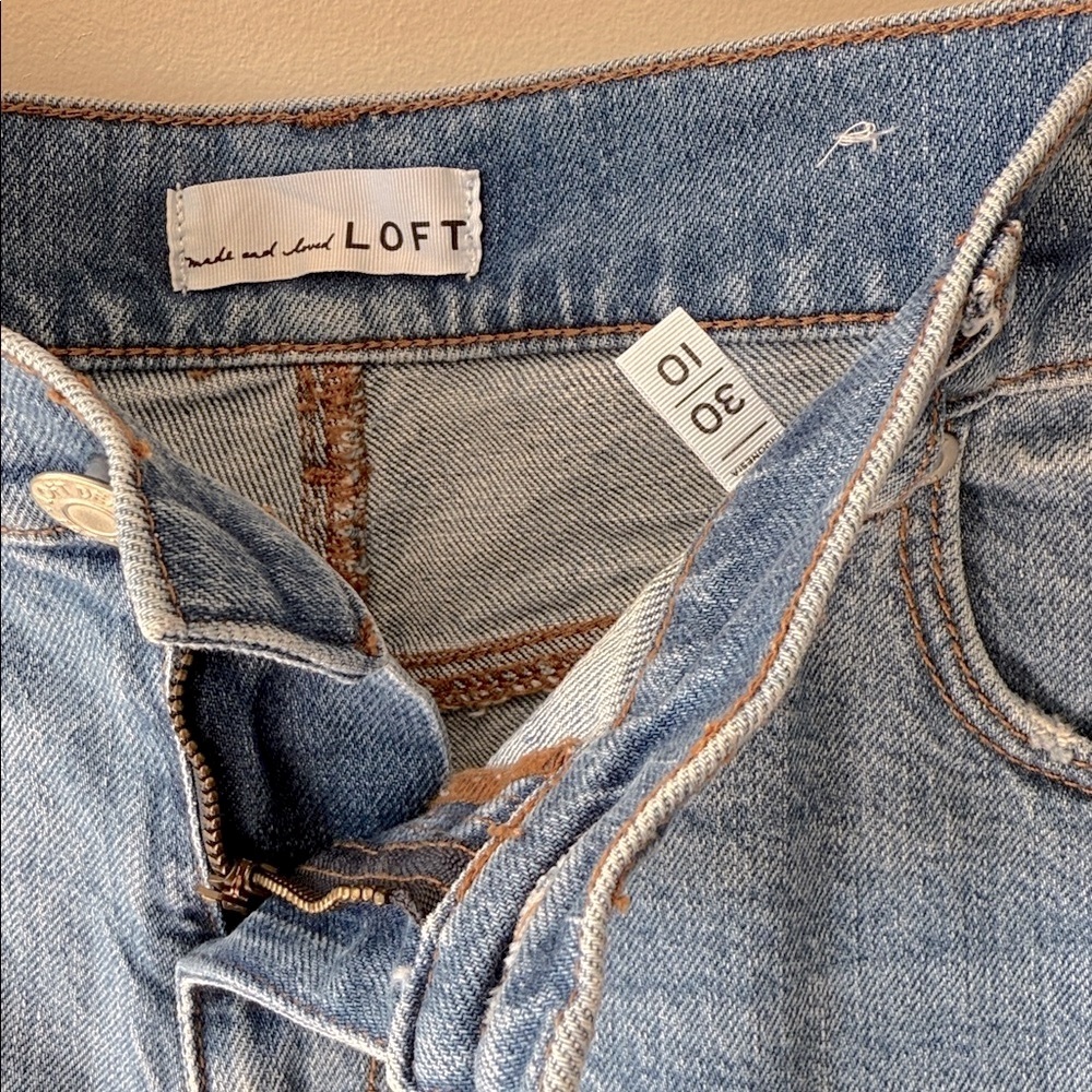 LOFT Destructed High Rise Cut Off Denim Shorts in Authentic Dark Wash 30/10 - Picture 7 of 10